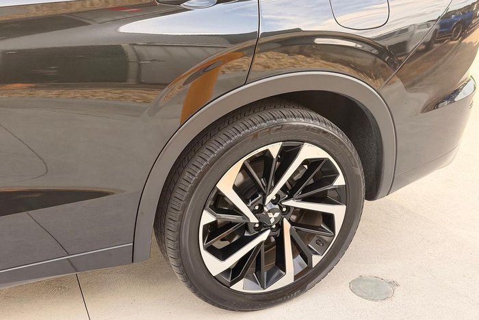 2023 Mitsubishi Outlander PHEV Exceed