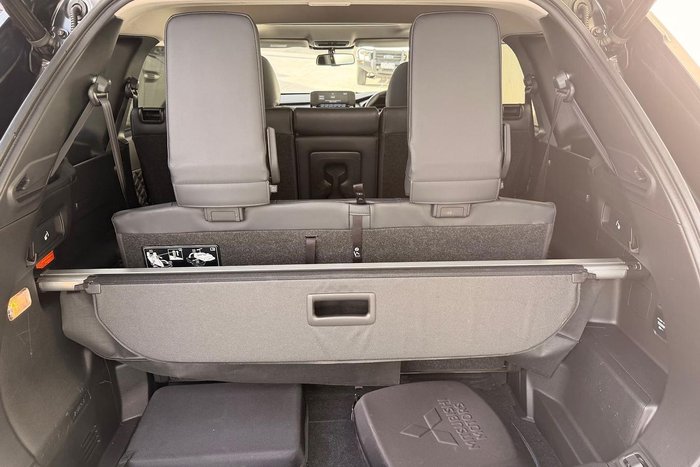 2023 Mitsubishi Outlander PHEV Exceed