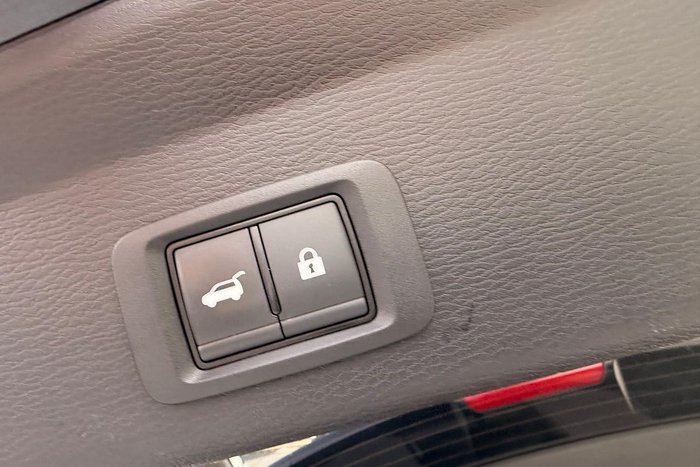 2023 Mitsubishi Outlander PHEV Exceed