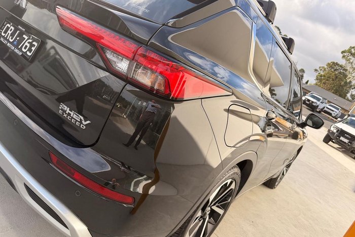 2023 Mitsubishi Outlander PHEV Exceed