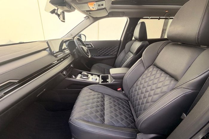 2023 Mitsubishi Outlander PHEV Exceed