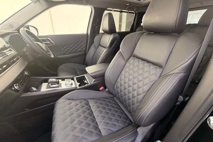 2023 Mitsubishi Outlander PHEV Exceed