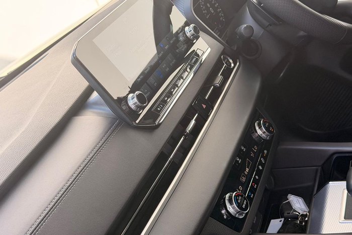 2023 Mitsubishi Outlander PHEV Exceed