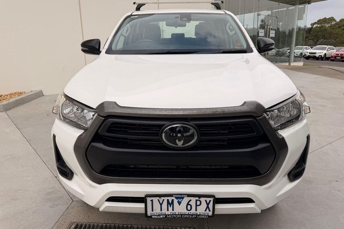 2023 Toyota Hilux SR