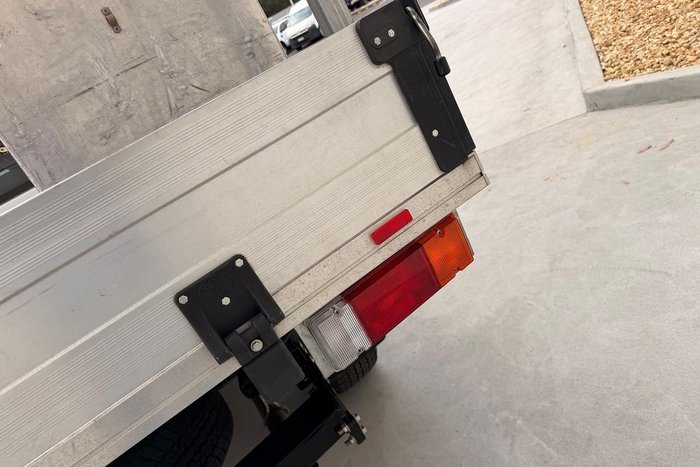 2023 Toyota Hilux SR