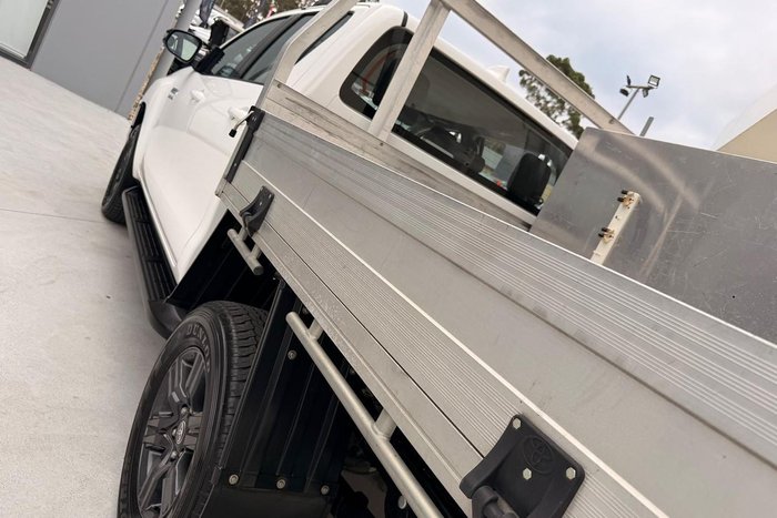 2023 Toyota Hilux SR