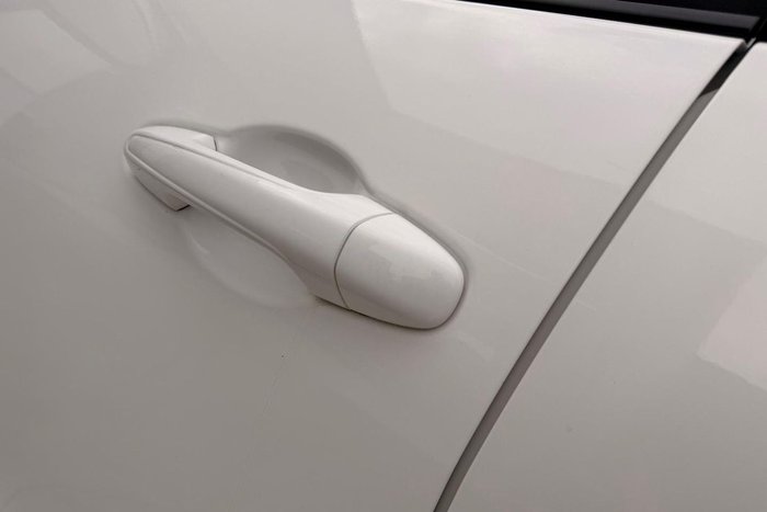 2023 Toyota Hilux SR