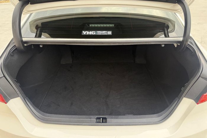 2020 Toyota Camry Ascent