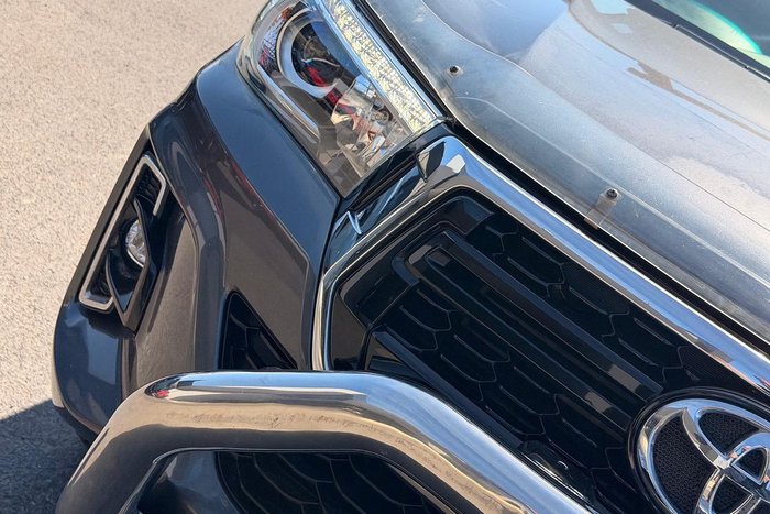 2018 Toyota Hilux SR5