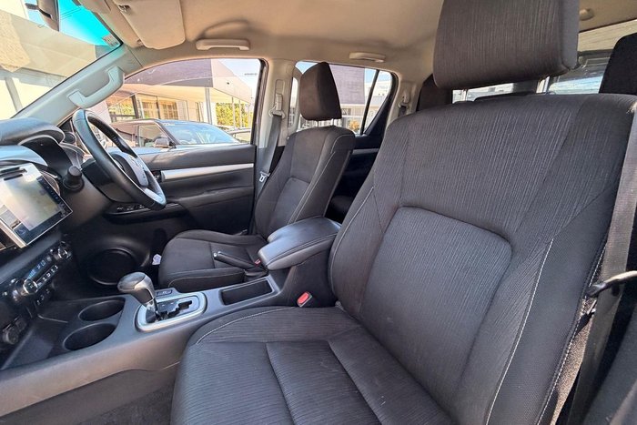 2018 Toyota Hilux SR5