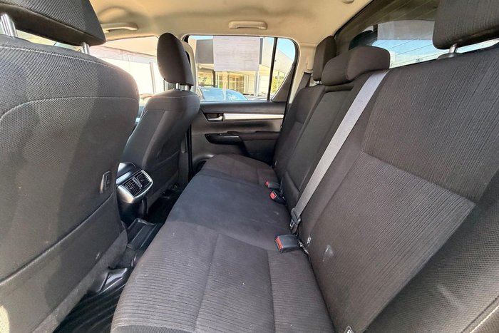 2018 Toyota Hilux SR5