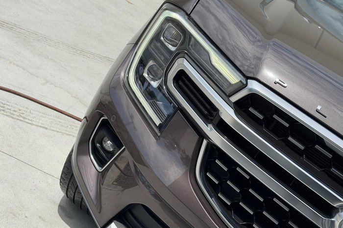 2022 Ford Everest Platinum