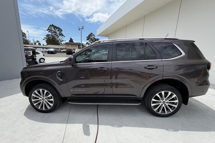 2022 Ford Everest Platinum