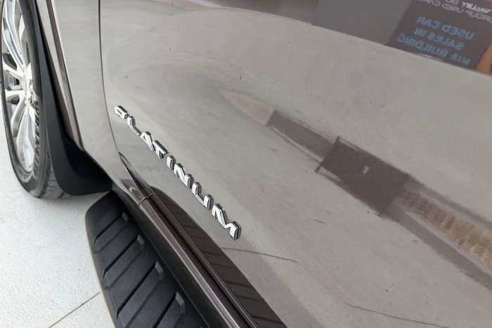 2022 Ford Everest Platinum