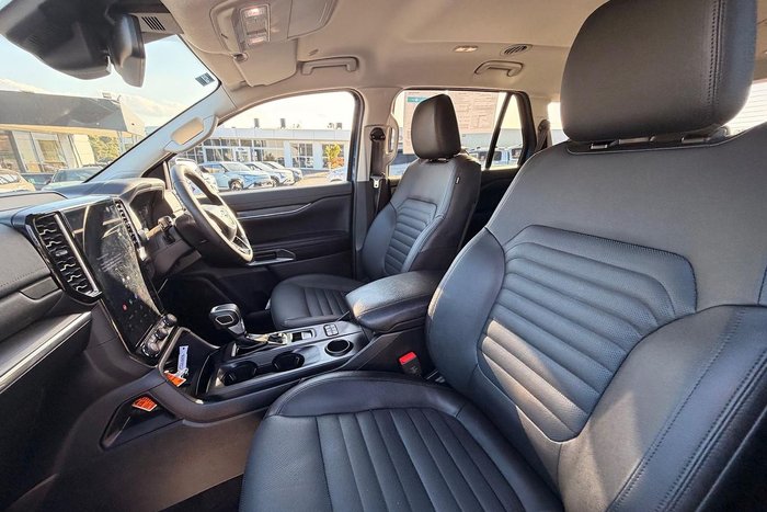 2025 Ford Everest Sport