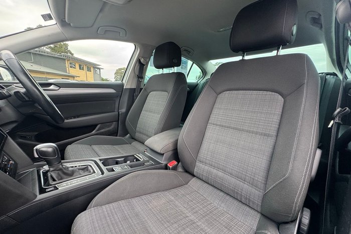 2022 Volkswagen Passat 140TSI Business