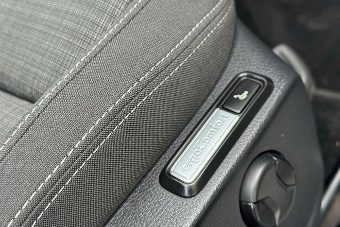 2022 Volkswagen Passat 140TSI Business