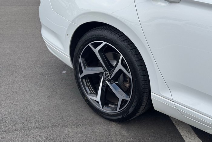 2022 Volkswagen Passat 140TSI Business