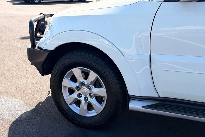 2020 Mitsubishi Pajero GLX