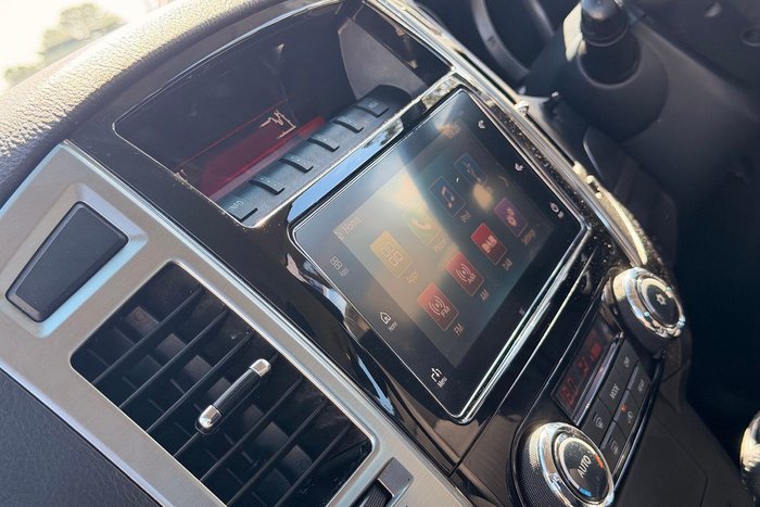 2020 Mitsubishi Pajero GLX