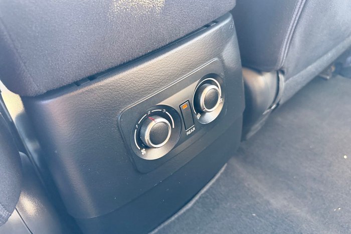 2020 Mitsubishi Pajero GLX