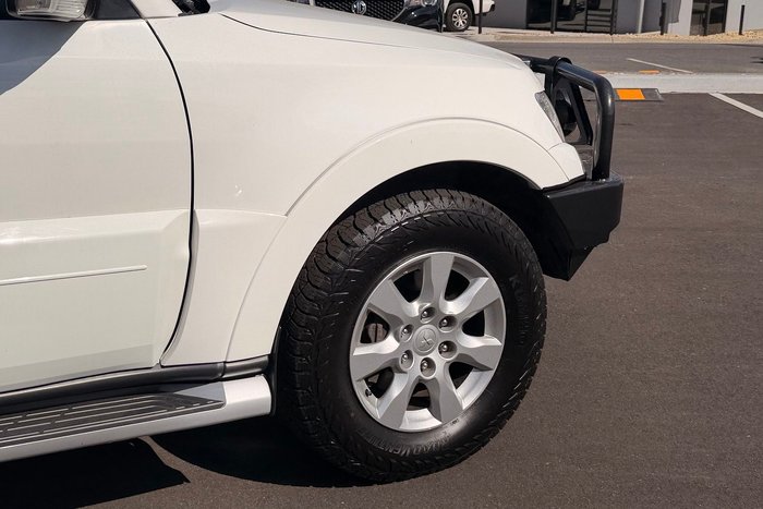 2020 Mitsubishi Pajero GLX