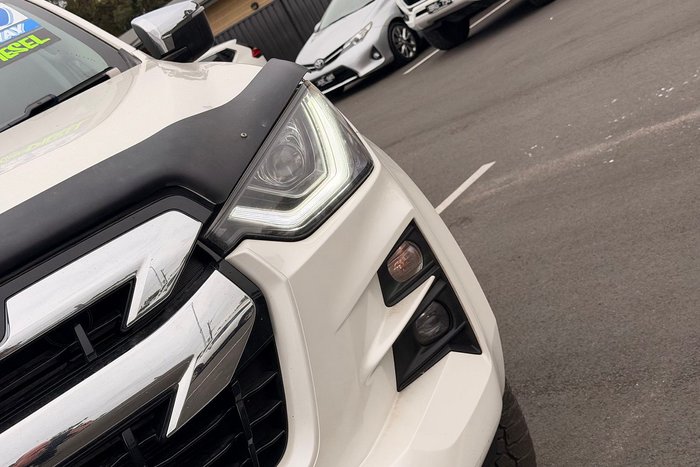 2021 Isuzu D-MAX LS-U