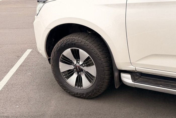 2021 Isuzu D-MAX LS-U