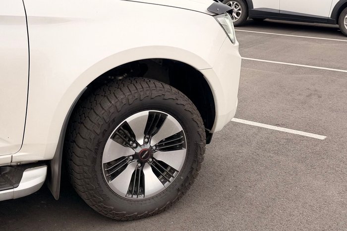 2021 Isuzu D-MAX LS-U