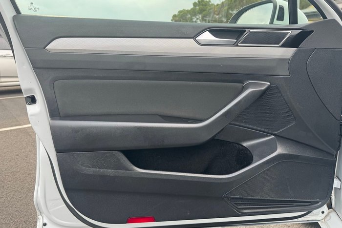 2022 Volkswagen Passat 140TSI Business