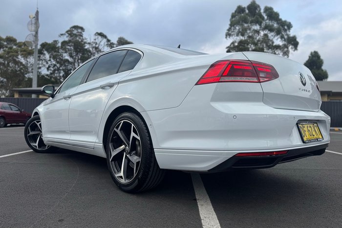 2022 Volkswagen Passat 140TSI Business