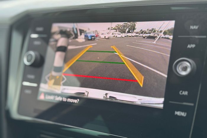 2022 Volkswagen Passat 140TSI Business