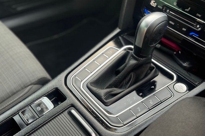 2022 Volkswagen Passat 140TSI Business