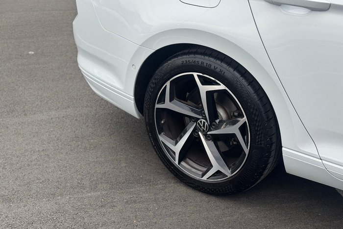 2022 Volkswagen Passat 140TSI Business