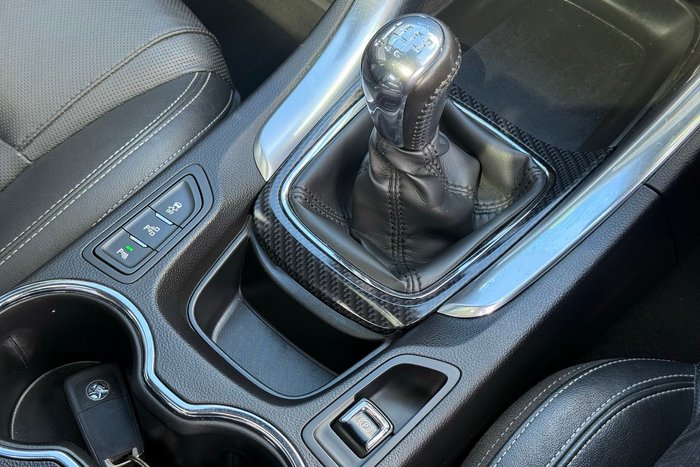 2016 Holden Commodore SS V Redline