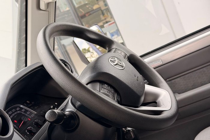 2024 Toyota Landcruiser GXL