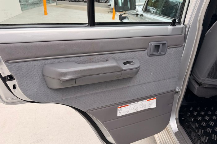 2024 Toyota Landcruiser GXL