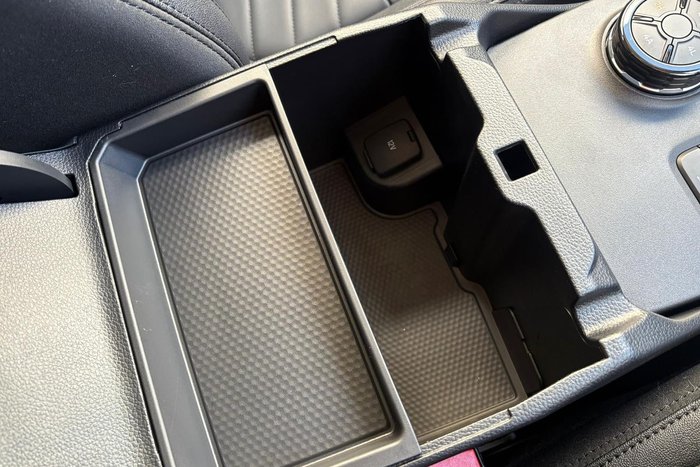 2025 Ford Everest Trend