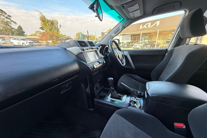 2017 Toyota Landcruiser Prado GX