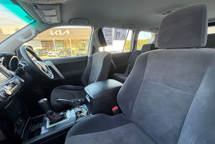 2017 Toyota Landcruiser Prado GX