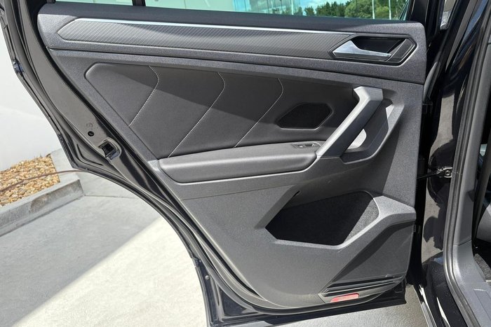 2021 Volkswagen Tiguan 162TSI R-Line