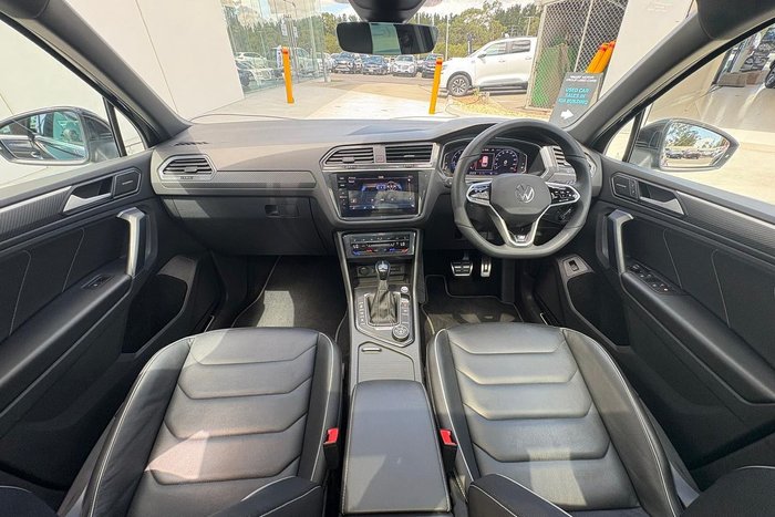 2021 Volkswagen Tiguan 162TSI R-Line