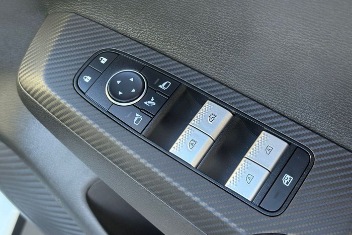 2023 Mitsubishi Outlander Exceed