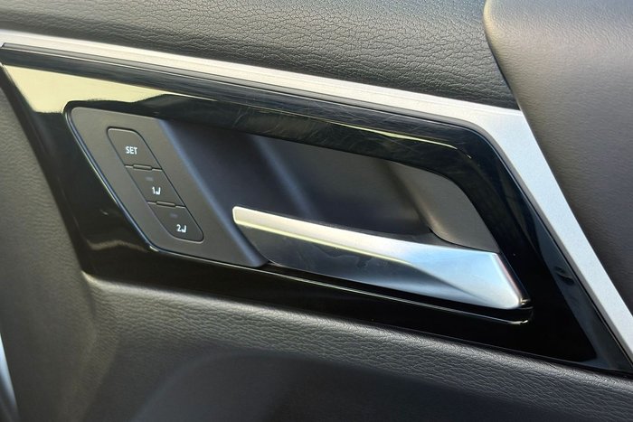 2023 Mitsubishi Outlander Exceed