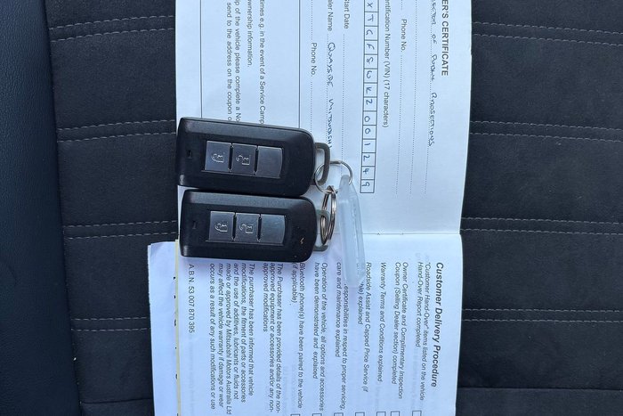 2018 Mitsubishi Outlander LS