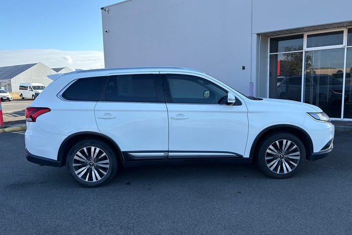 2018 Mitsubishi Outlander LS
