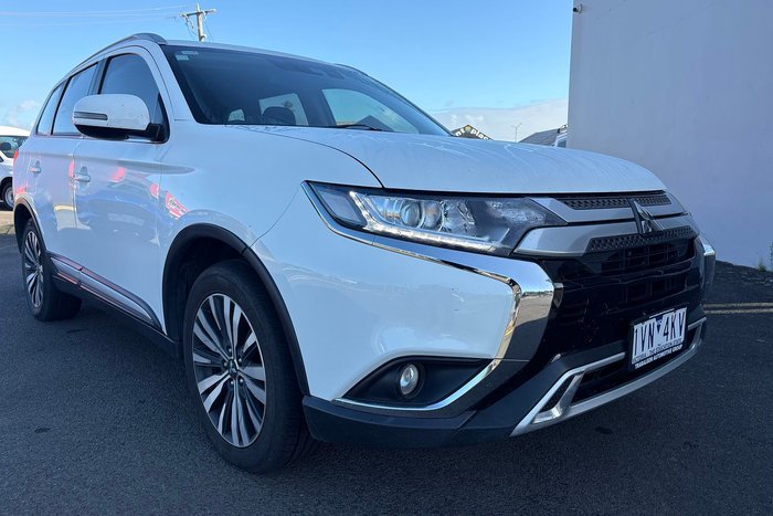 2018 Mitsubishi Outlander LS