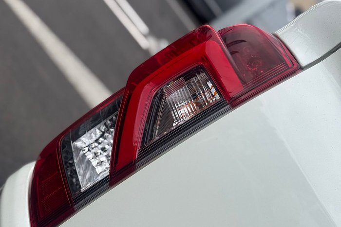 2022 Nissan Navara ST-X