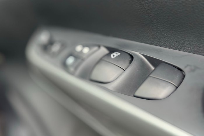 2022 Nissan Navara ST-X