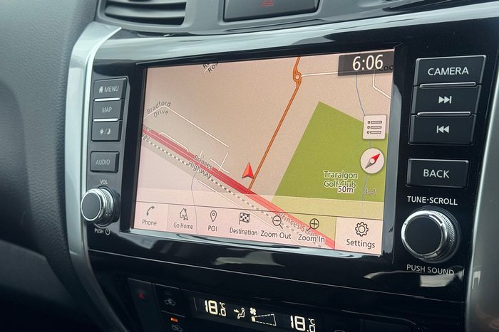 2022 Nissan Navara ST-X